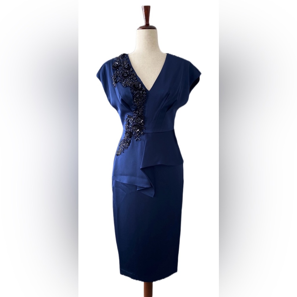 Aidan Mattox Sequin Lace Applique V-neck Cap Sleeve Peplum Satin Dress Size 0